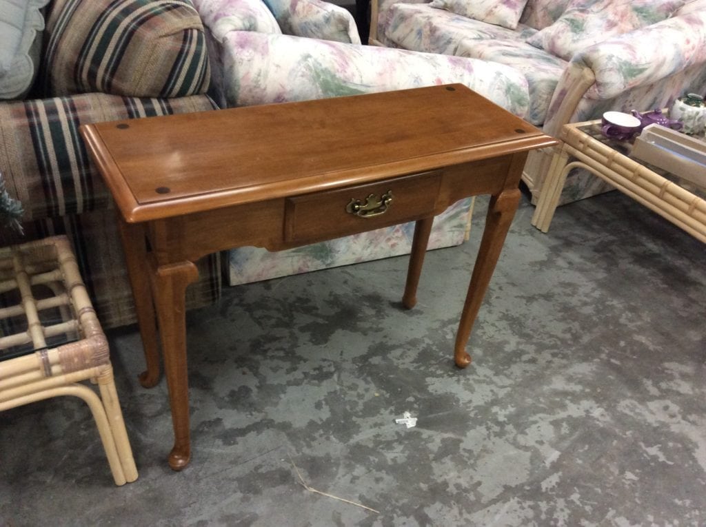 Ethan Allen 1 drawer table • Antique Ethan Allen one drawer maple console table. Like new. Model number 10-9043. Dove tailed drawer