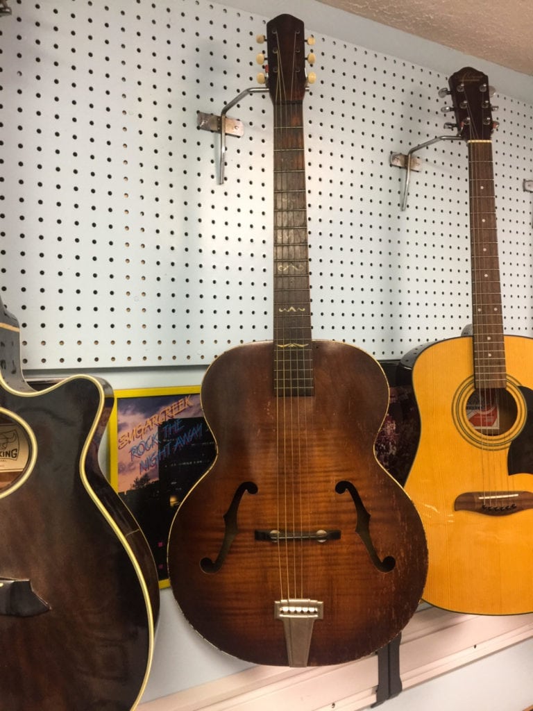 1930’s Guitar •