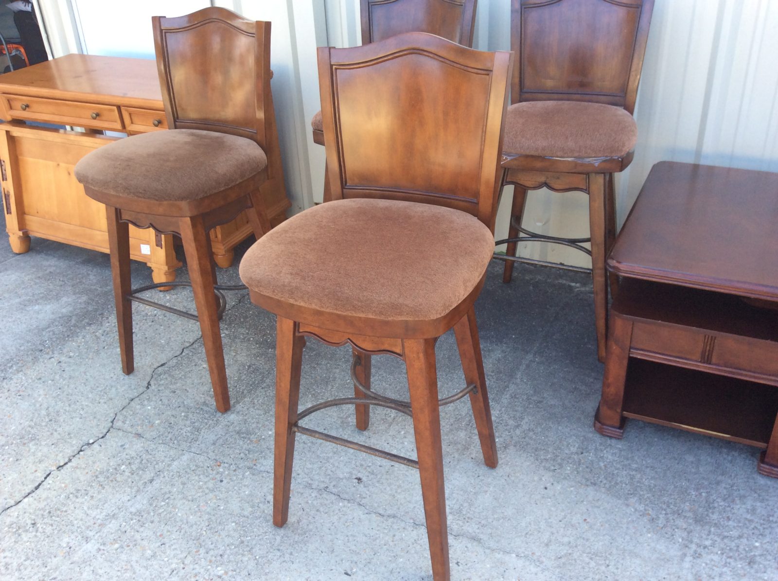 Four Swivel Wood Barstools Diamond Jims Trading Four Swivel Wood Barstools 299 00