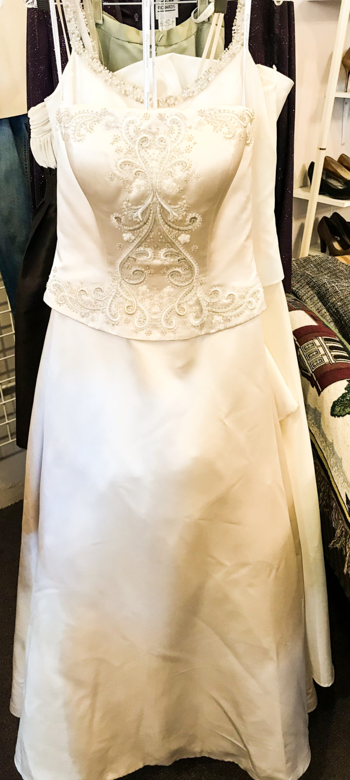 Oleg Cassini Wedding Gown • Beautiful white satin with embroidered top wedding gown. Size 6.