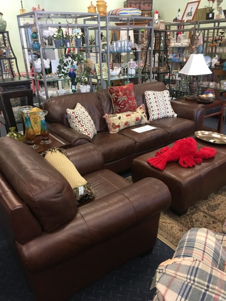 Leather set • Sofa, Chair and Ottoman in leather