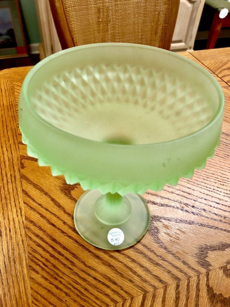 Depression Green Bowl • Vintage green glass depression bowl. In very good condition.