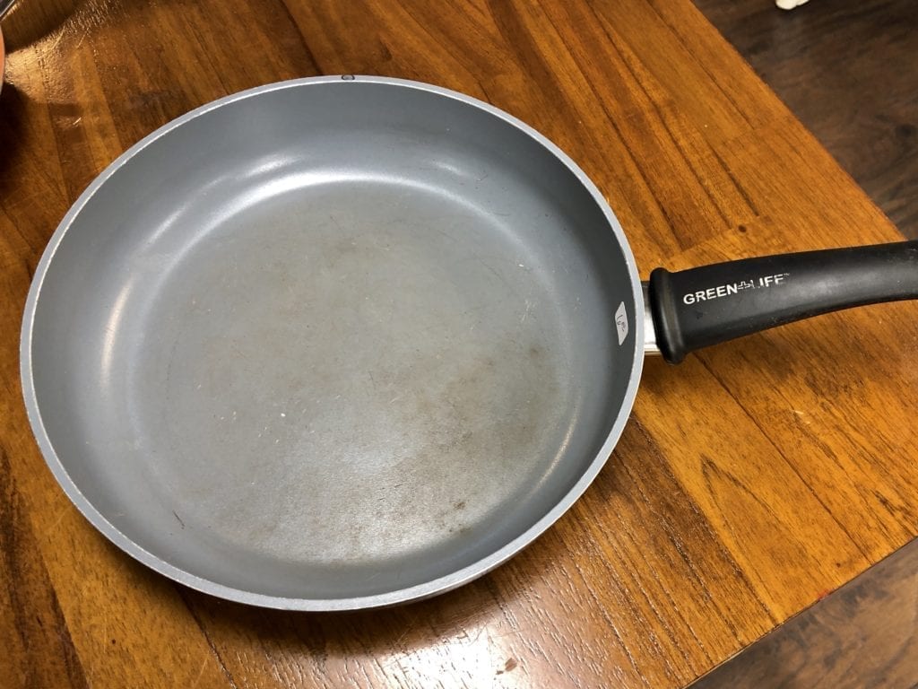 Green Life Ceramic Pan • Nice study Green Life ceramic pan. Gently used. Great pan for the money. Awesome price of $10